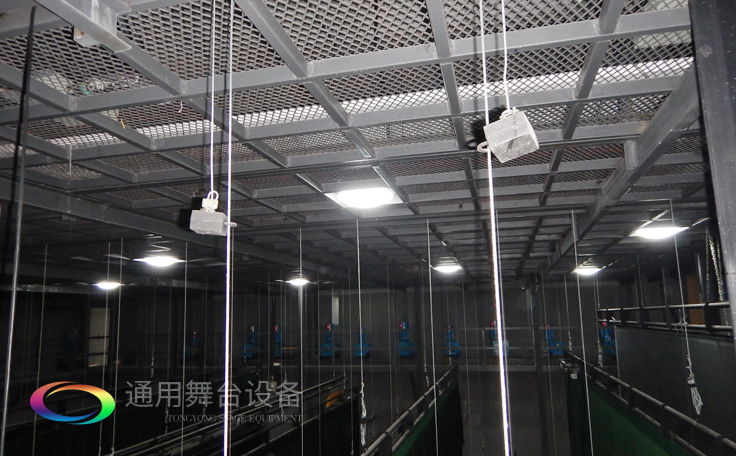 電動(dòng)吊桿裝置升降速度、撓度、噪聲、定位精度及負(fù)荷試驗(yàn)測(cè)試方法