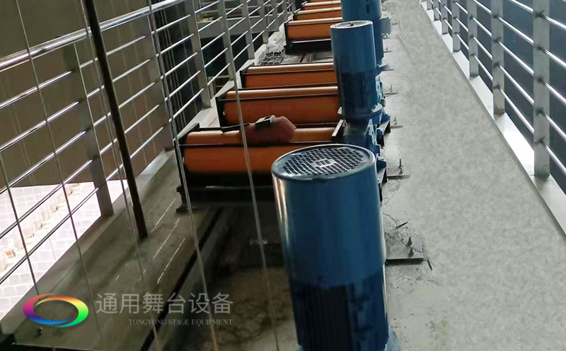 淮安開明實(shí)驗(yàn)學(xué)校報(bào)告廳、舞臺(tái)機(jī)械吊桿、鋼性防火幕項(xiàng)目