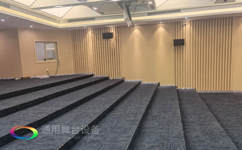 淮安開明實(shí)驗(yàn)學(xué)校報(bào)告廳、舞臺(tái)機(jī)械吊桿、鋼性防火幕項(xiàng)目